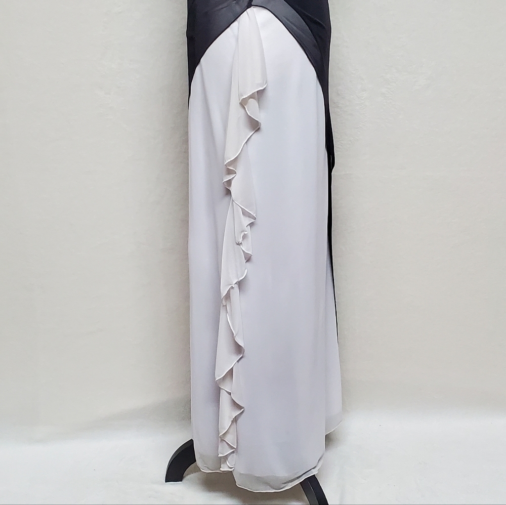 𝅺VINTAGE 1990s Taboo Black White Ruffle Asymmetrical Backless Halter Maxi Dress - Picture 9 of 16